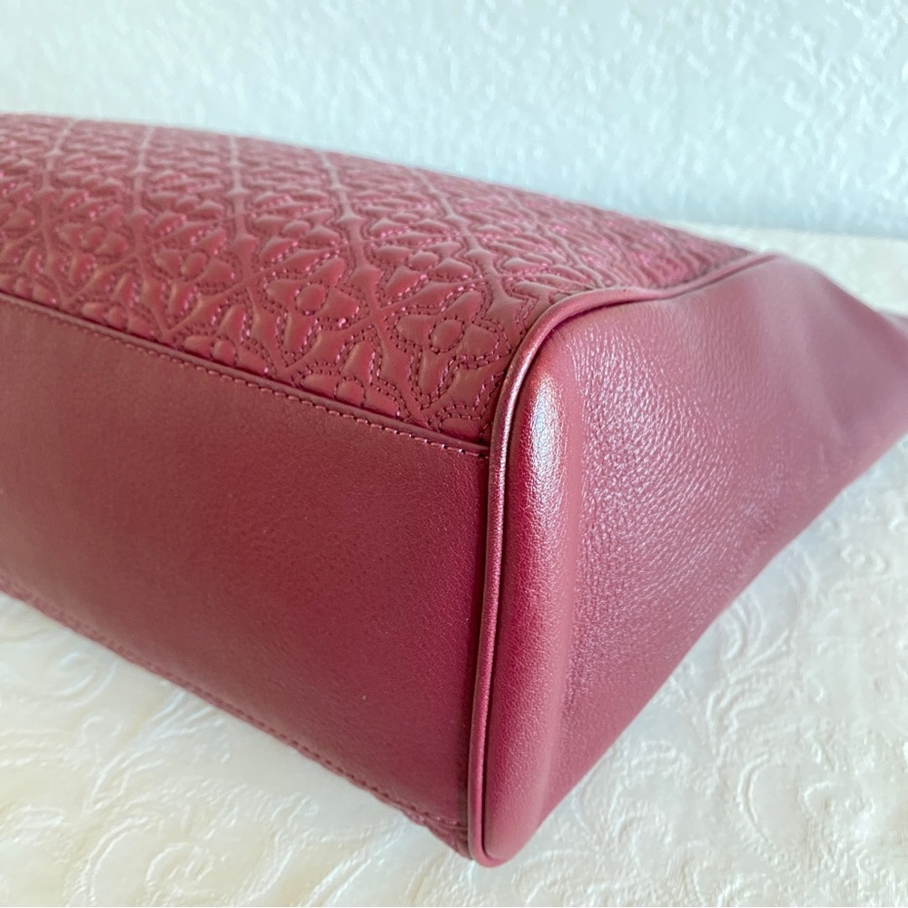 Tory Burch burgundy quilted Bryant chain strap Tote bag - Picture 7 of 11